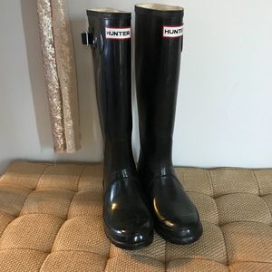 Black Hunter Boots - Size 6